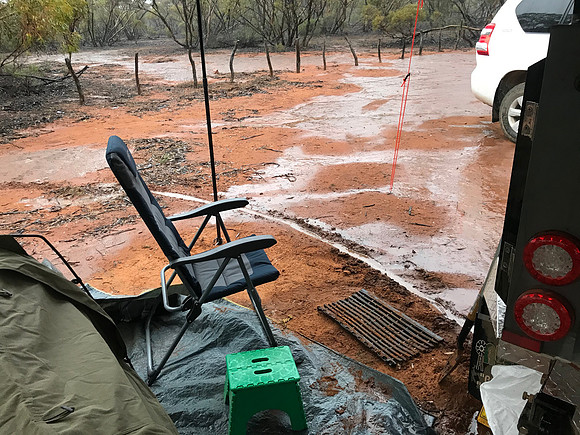 wet morning at Scrubby Peak campground