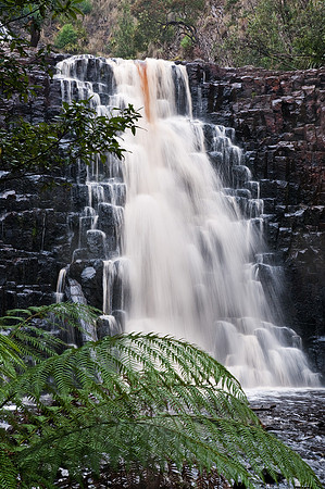 Dip Falls