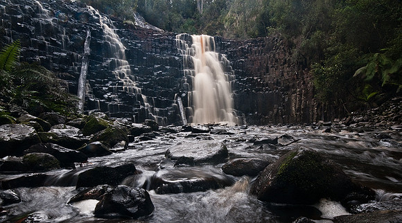Dip Falls